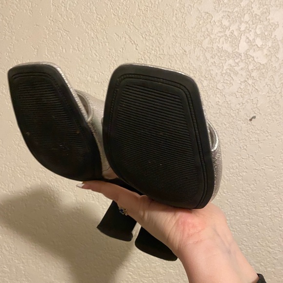 Metallic silver mules - Picture 8 of 8